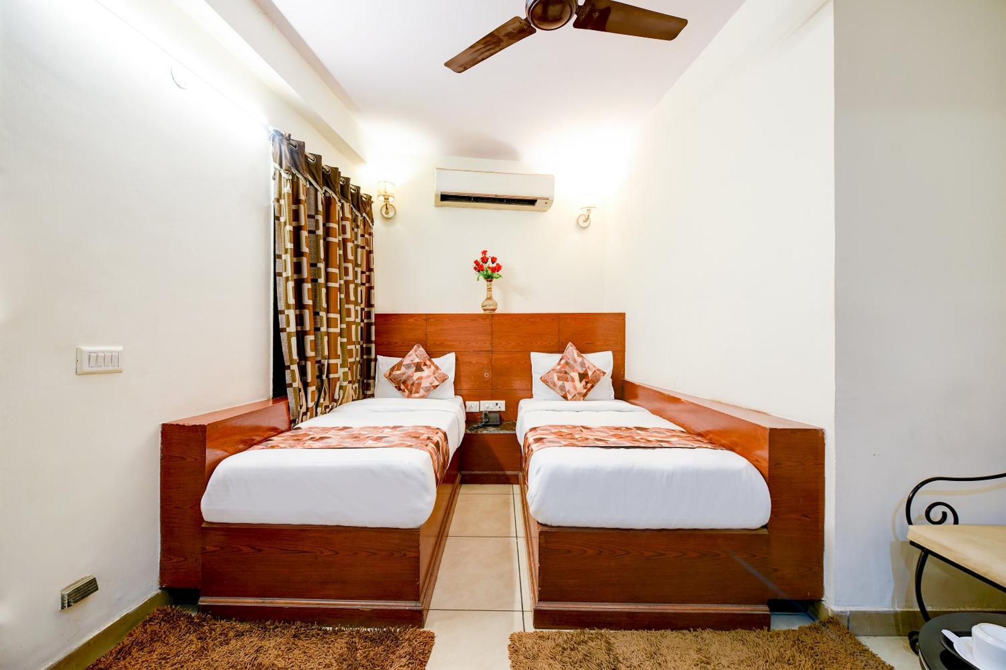Hotel Le Grand - Walk-In From Rk Ashram Metro Station 新德里 外观 照片