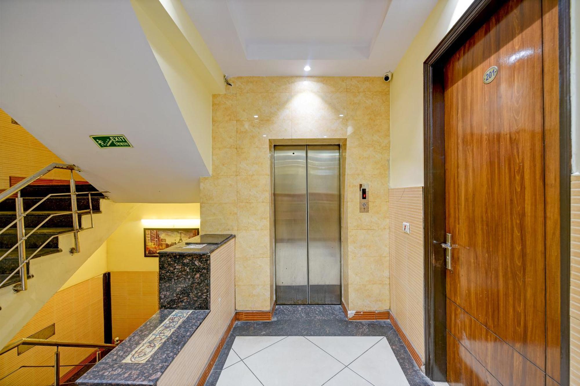 Hotel Le Grand - Walk-In From Rk Ashram Metro Station 新德里 外观 照片